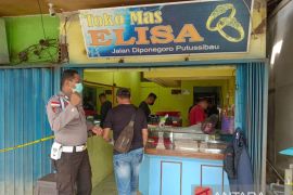 Polisi buru pelaku pencurian Toko Emas