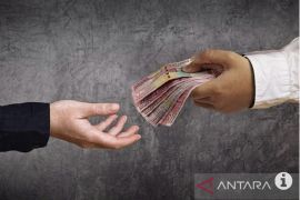 Polisi tetapkan tiga tersangka dugaan suap penerimaan honorer Satpol-PP Rohil, salah satunya Kabid