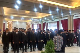 45 anggota panwaslu kecamatan di Kabupaten Natuna akhirnya dilantik