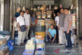 Perum Bulog gelar operasi pasar di Meulaboh cegah inflasi