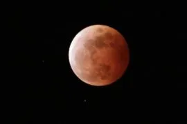 BBMKG tak bisa  lihat gerhana bulan total akibat awan tebal di Medan