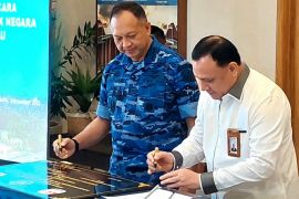 KPK menghibahkan aset rampasan terkait perkara korupsi senilai Rp30 miliar kepada TNI AU