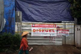 Penyegelan Pabrik Masker Medis