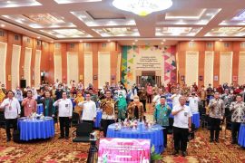 Rakor PKN II, Khofifah pesan percepat pemulihan ekonomi melalui potensi lokal