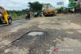 Banjir menyisakan kerusakan infrastruktur jalan nasional di Aceh Tamiang
