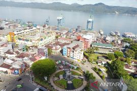 Wakil Rektor Unpatti nilai pembangunan infrastruktur Indonesia Timur berhasil, begini penjelasannya