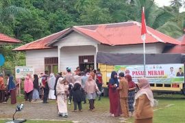 Pemkab Simeulue gelar pasar murah tekan inflasi
