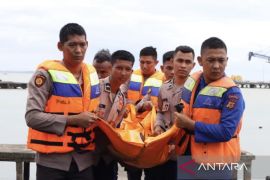 Polres Aceh Barat latihan simulasi pertolongan korban bencana