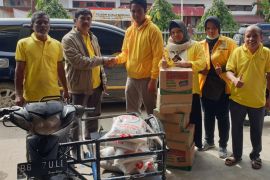 Golkar sarankan setiap desa miliki aula dan perahu karet untuk evakuasi korban banjir