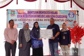 Krakatau Sarana Infrastruktur Grup salurkan TJSL bantu pembangunan kelas SDN 12 Cilegon yang terbakar