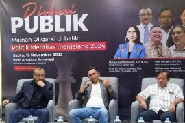 Boni Hargens ingatkan politik identitas rawan jelang Pemilu 2024