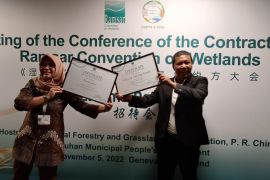 Bupati Tanjung Jabung Timur perolah penghargaan  "Ramsar's Award"