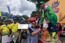 Kontingen HSS juara umum cabor balap motor