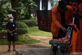 Tabur bunga peringati 24 tahun Tragedi Semanggi I