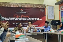 KPU Padang Pariaman dampingi Pemilos di 34 SMA upaya edukasi demokrasi