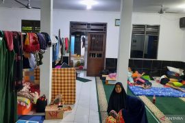 820 warga di Tangerang mengungsi akibat banjir
