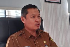Penjahit lokal dilibatkan untuk pengadaan seragam sekolah