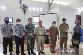 Kabupaten Landak salurkan bantuan sosial tahap V untuk pencegahan inflasi