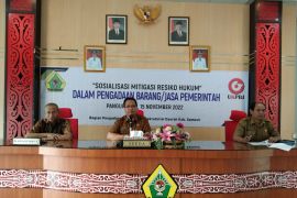 Pj.Sekda Samosir buka sosialisasi mitigasi risiko hukum pengadaan barang dan jasa