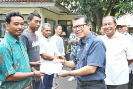 Puluhan peternak terdampak PMK di Subang terima bantuan uang dari pemerintah