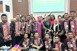 Istri Gubernur Widya Pratiwi motivasi peserta Maluku berlaga di Lasqi nasional