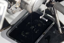 Cara mudah bedakan pelumas asli atau palsu