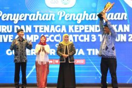 Gubernur Jatim: GTK butuh kreasi dan inovasi untuk bentuk siswa jadi "game changer"