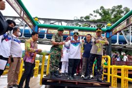 Banjarmasin sempurnakan wisata siring sungai dengan jembatan apung