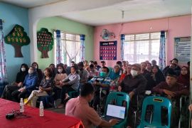 Penyandang disabilitas di Simalungun dikenalkan TIK digital marketing