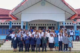 Babinsa Numfor minta Bamuskam bersinergi membangun kemajuan kampung