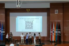 IPB gandeng OJK dan Polri sosialisasi waspada investasi ilegal dan pinjol