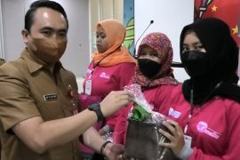 Begini, cara Disnaker PMPTSP Kota Malang lahirkan pelaku usaha "make up" artis