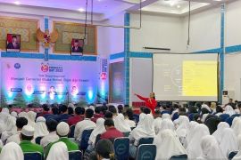 Ratusan pelajar SMA/SMK antusias ikuti Talkshow Inspiratif PT RAPP