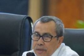 Gubernur Riau Syamsuar ingatkan warga vaksin "booster" antisipasi varian XBB