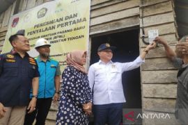 Kementerian ESDM targetkan sambung listrik ke 3000 rumah di Kalteng