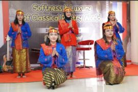 Manajemen Patiseri Poltekpar Medan gelar Pastry Display