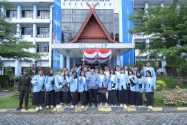 Semangat kolaborasi dalam berinovasi di Hari Guru