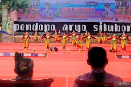 Tari "Landhung" jadi pembuka Situbondo Etnik Festival