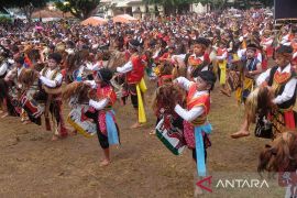 Pentas 1.000 penari jaran kepang di Temanggung