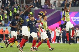 Piala Dunia 2022 - Mbappe jadikan Prancis tim pertama lolos ke 16 besar