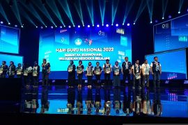 Jatim borong 27 trofi apresiasi GTK inspiratif 2022