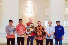 Dubes Belanda gali potensi wisata sejarah di Depok Lama