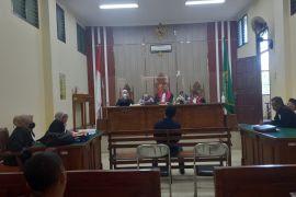 Terdakwa aniaya korban tak terima dirinya ditagih hutang
