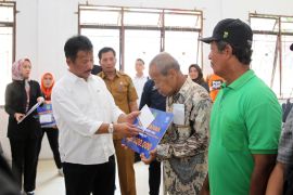 1.042 keluarga di Pulau Belakangpadang Batam dapat bantuan dari Pemkot