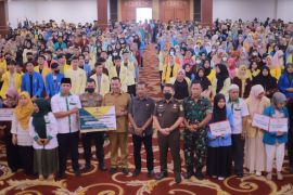 Bupati: pergunakan bantuan beasiswa Baznas sesuai kebutuhan