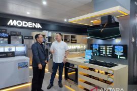 Tren penjualan produk perlengkapan rumah tangga di Surabaya membaik