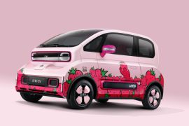 Mungil dan serba pink, ini tampilan Wuling KiWi EV Lotso "Toy Story"