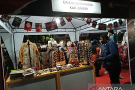 Bupati Jember gerakkan sektor ekonomi melalui nobar Piala Dunia 2022