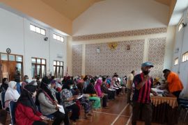 Kantor Pos Madiun salurkan BLT BBM tahap dua