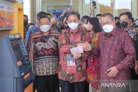 Bank Mega terapkan inovasi QRIS TTS di ATM